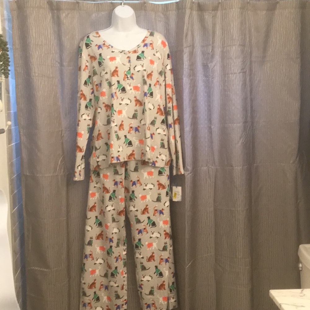 Adorable Cotton/Spandex Cat PJs w/GWP